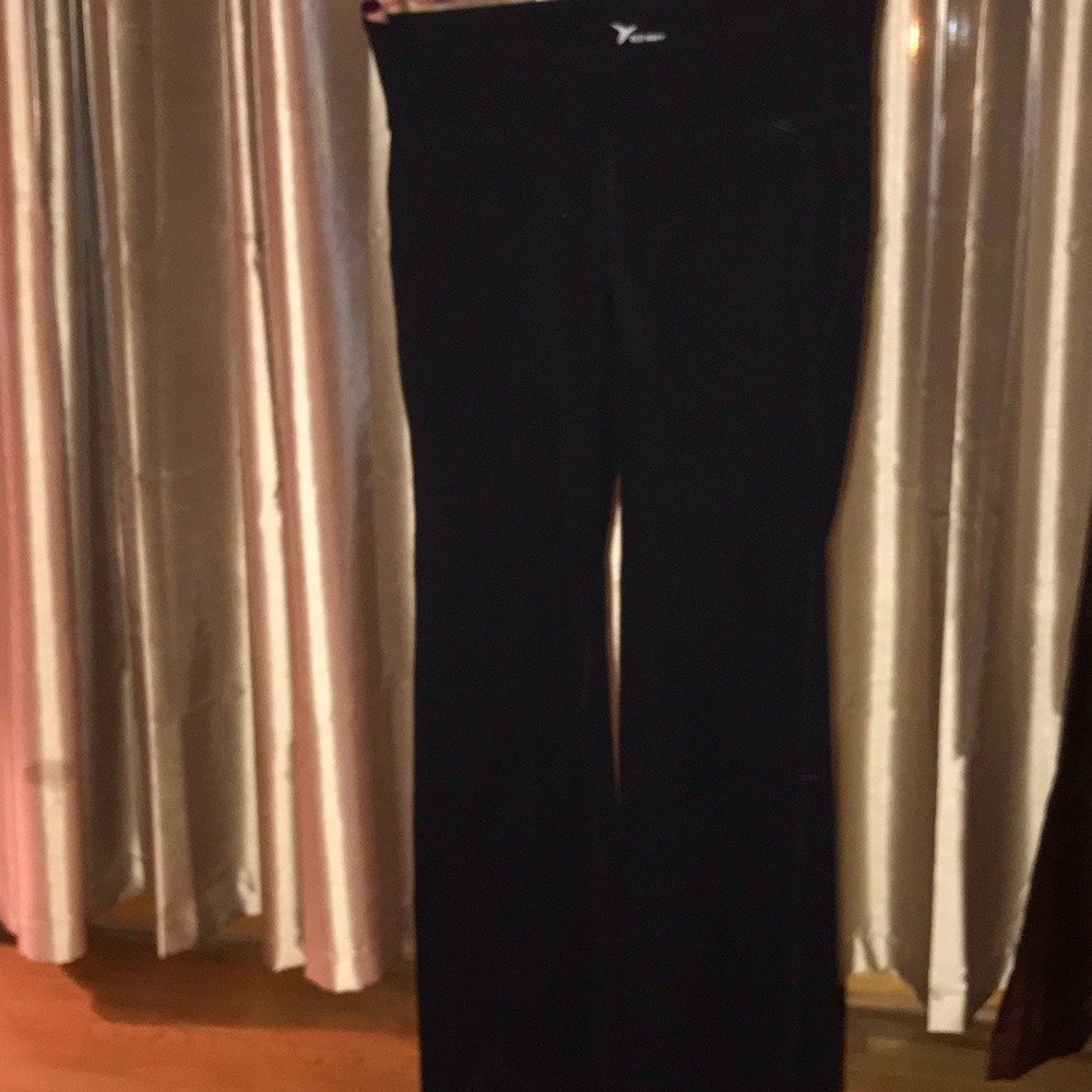 Old Navy-Active: black ⬛️ flared yoga pants